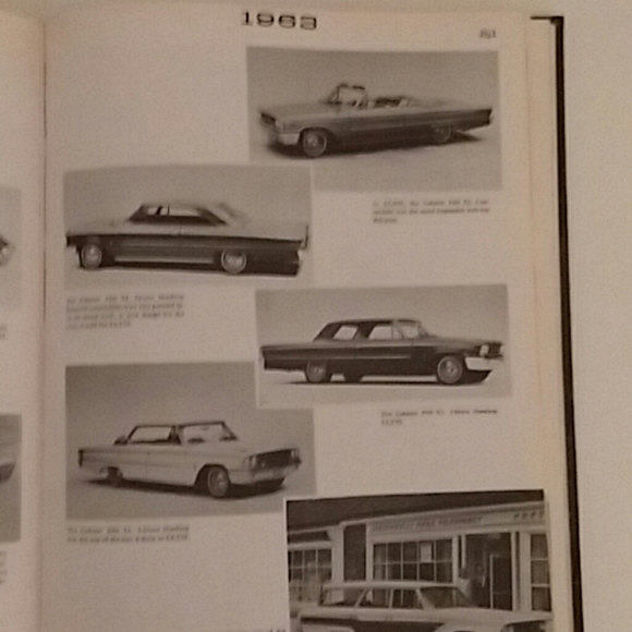 Book -Illustrated History of Ford - Picture 3 of 3